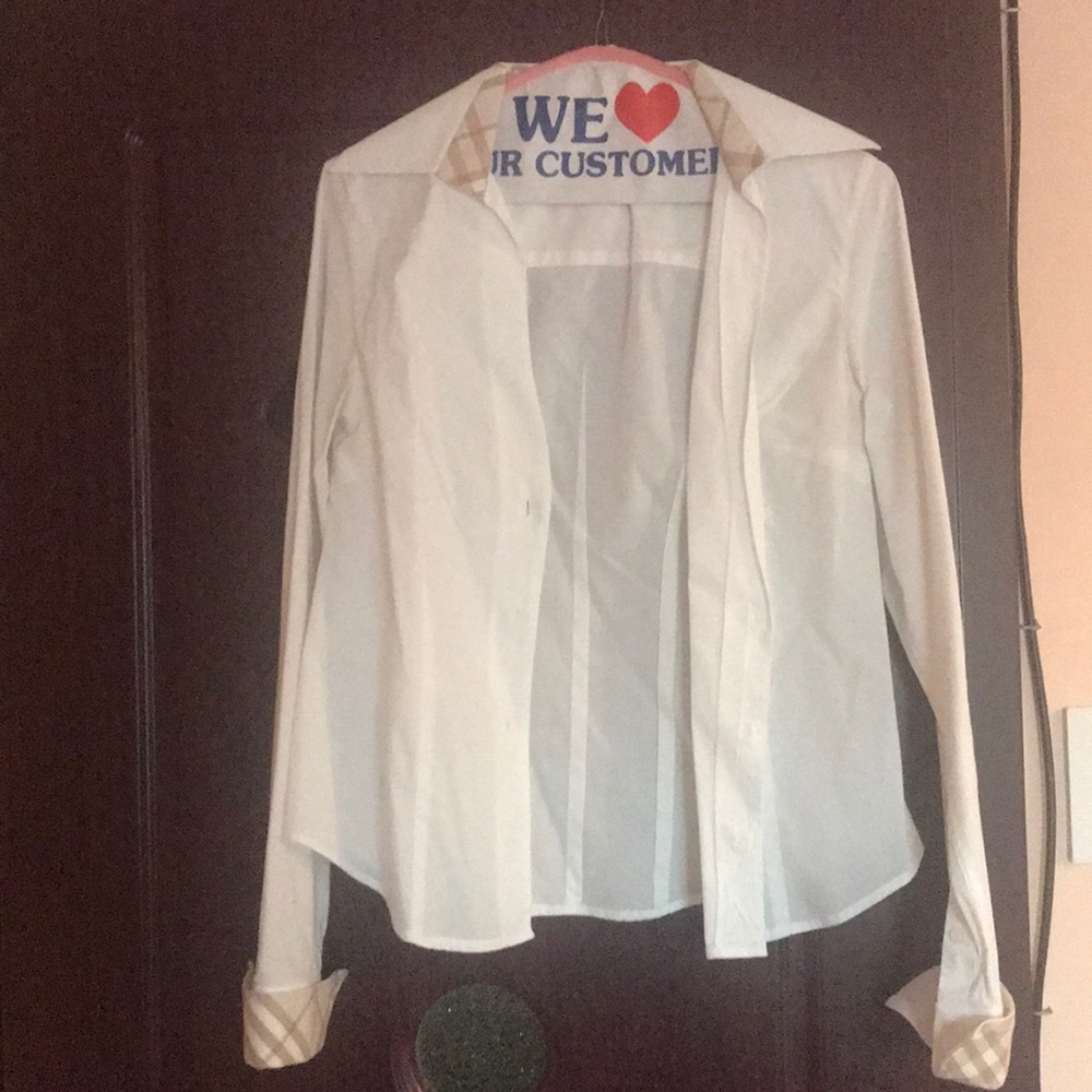 Burberry blouse 👚